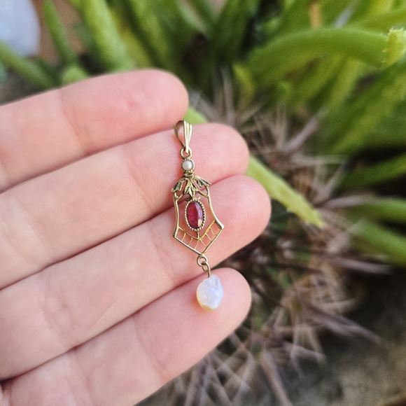 Antique 10K Solid Gold Victorian Lavalier Ornate Ruby Seed Pearl Pendant - Picture 4 of 15